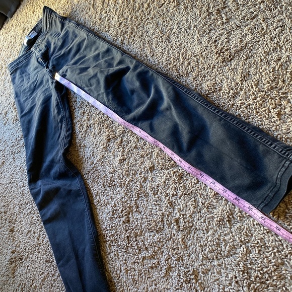 High-Waisted Fit Me Perfect EasyJeans - Picture 4 of 4